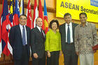 (l-r) Quansheng Zhao, Dean Louis Goodman, Heng Pek Koon, Surin Pitsuwan and Amitav Acharya announced the opening of the first research center on the Association of Southeast Asian Nations in the United States.